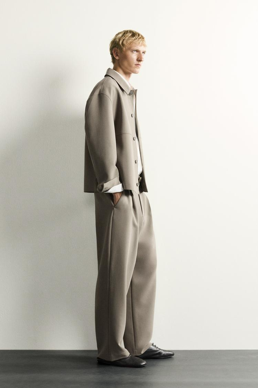 ZARA БРЮКИ RELAXED FIT СО СКЛАДКАМИ, РЫЖЕВАТО-КОРИЧНЕВЫЙ