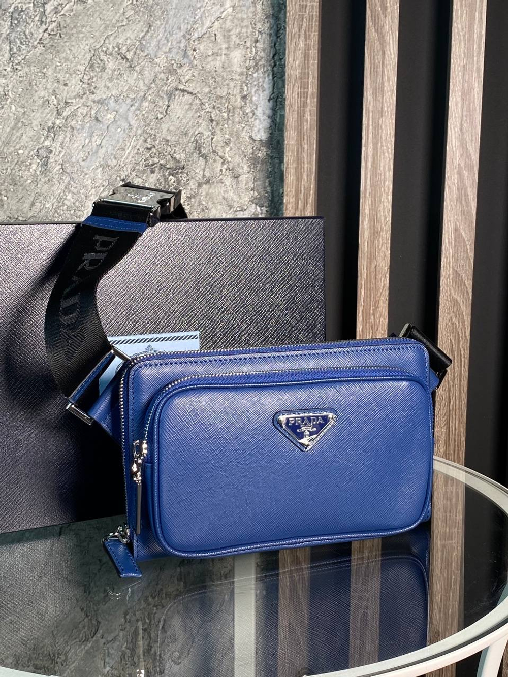 Поясная-нагрудная сумка Prada