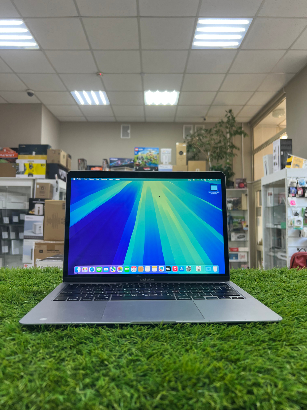 Б/У MacBook Air 13 2020 I3 8/256Gb