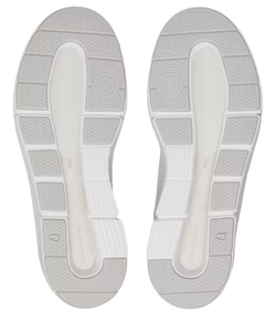 Женские кроссовки On The Roger Advantage Women - white/green