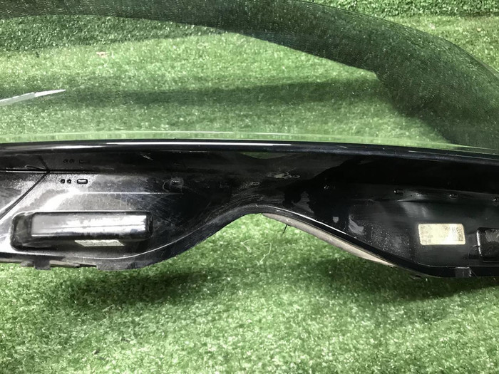 Стекло фары правое Range Rover Vogue 4 L405 17-22