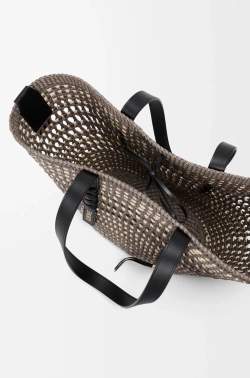 Loewe Среднего плетеная сумка-корзина Braid из пальмы и телячьей кожи, хаки