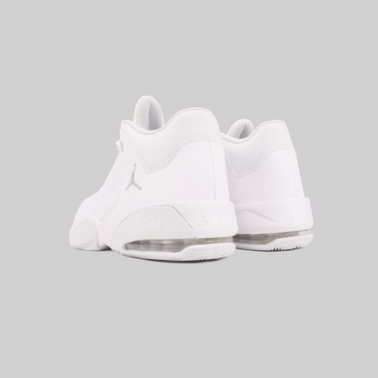 Кроссовки Jordan Max Aura 3 артикул:CZ4167-110 - купить в магазине Дайс