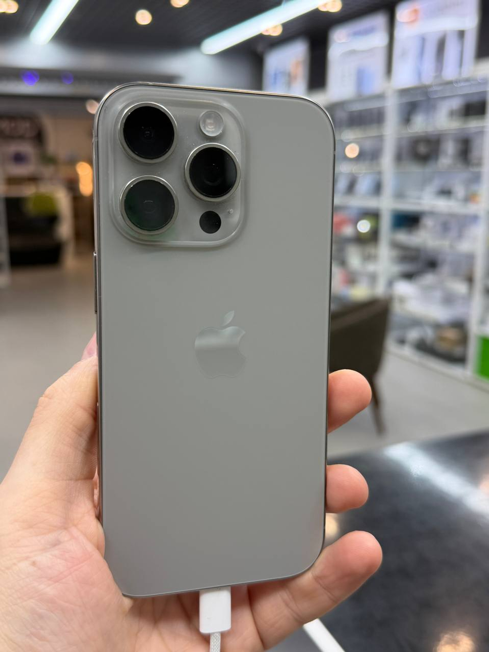 Apple iPhone 16 Pro 256Gb Natural Titanium Б/У