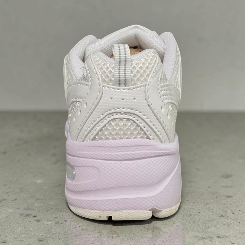 New Balance 530 • White
