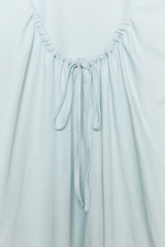 ДЛИННОЕ СТРУЯЩЕЕСЯ ПЛАТЬЕ — ZARA