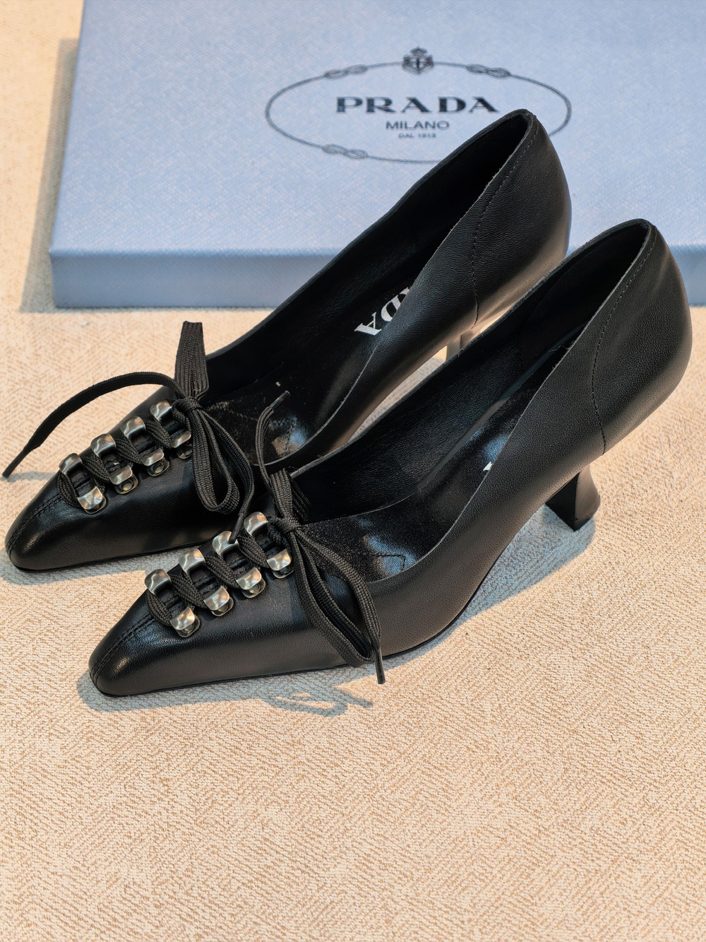 Туфли Prada