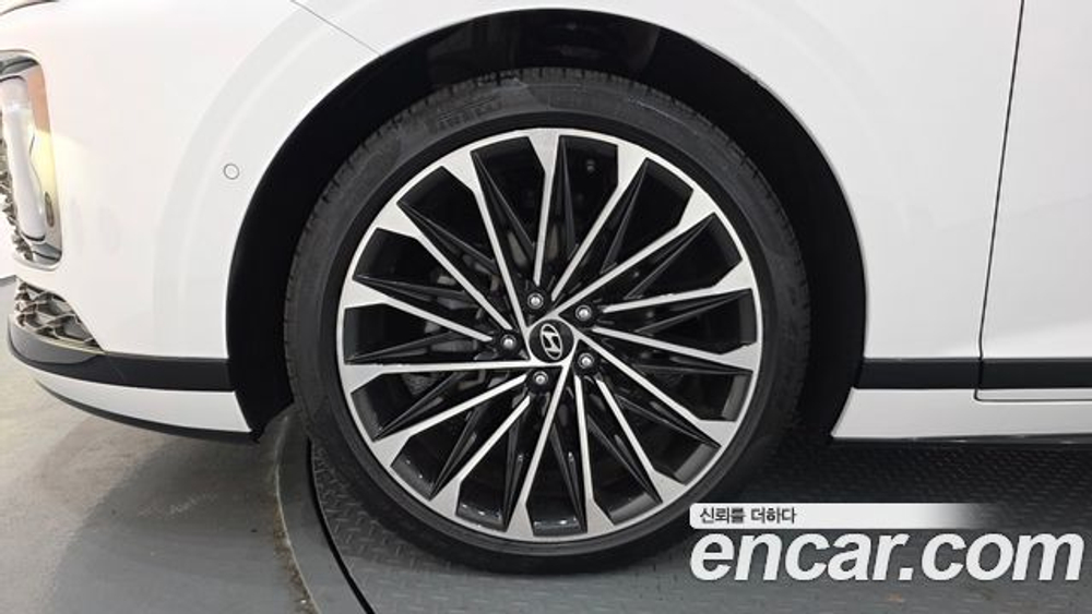 Hyundai Grandeur Calligraphy — 2023