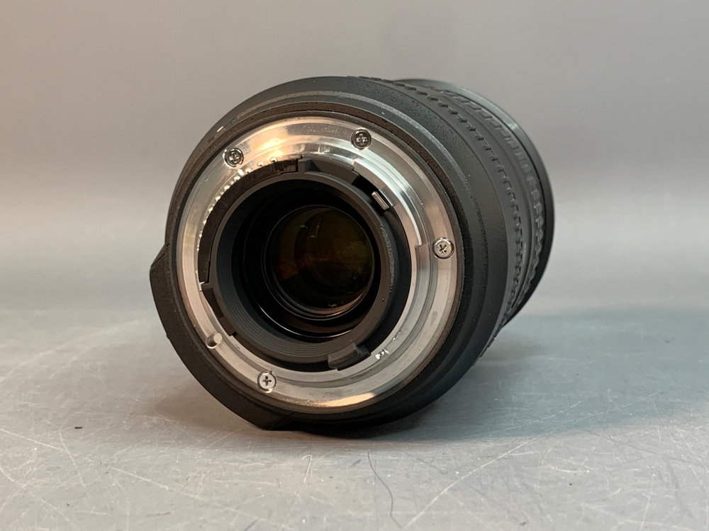 Nikon 18-200mm 3.5-5.6G ED AF-S VR II DX