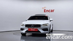 Volvo S60 B5 — 2024