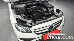 Mercedes-Benz E-Class E300 Avantgarde — 2019
