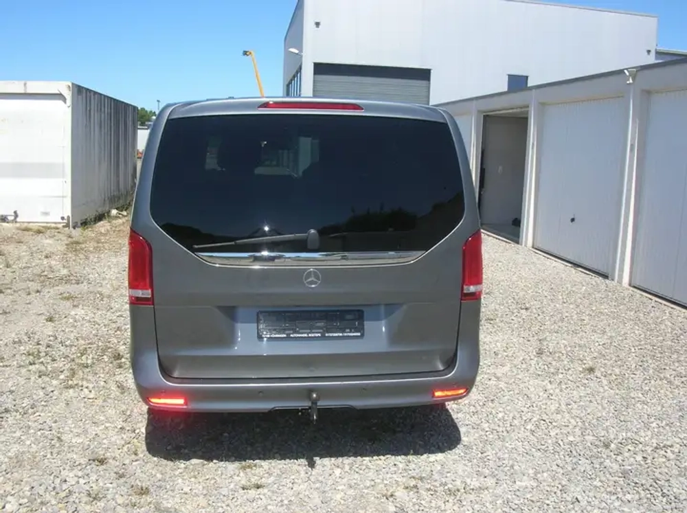 Mercedes-Benz V 300 4MATIC lang-Navi-AHK-Камера-PDC-Leder-6Sitze