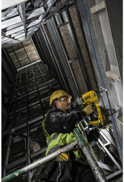 Аккумуляторный нейлер по бетону DEWALT DCN890N-XJ, 18 В, гвозди 13–57 мм, без АКБ и ЗУ, кейс