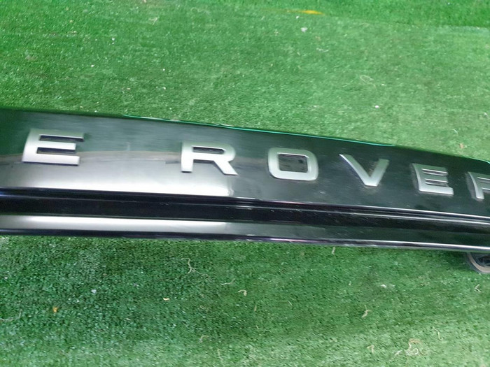 Фонарь крышки багажника Range Rover Velar (17-23)