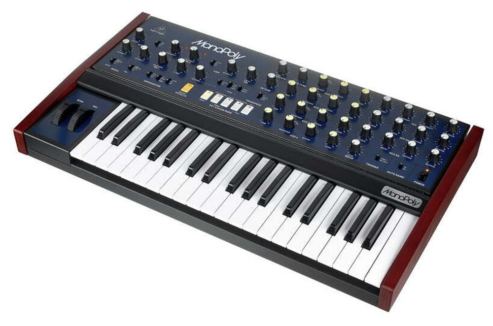 Behringer MonoPoly
