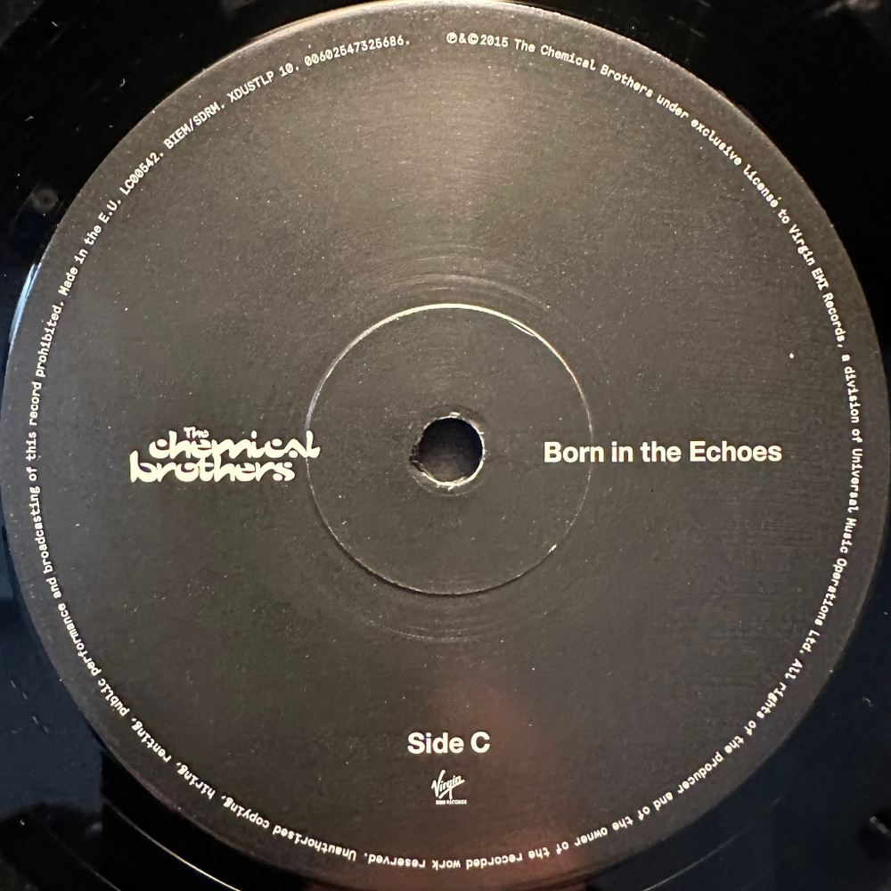 The Chemical Brothers ‎– Born In The Echoes 2LP (Европа 2015г.)