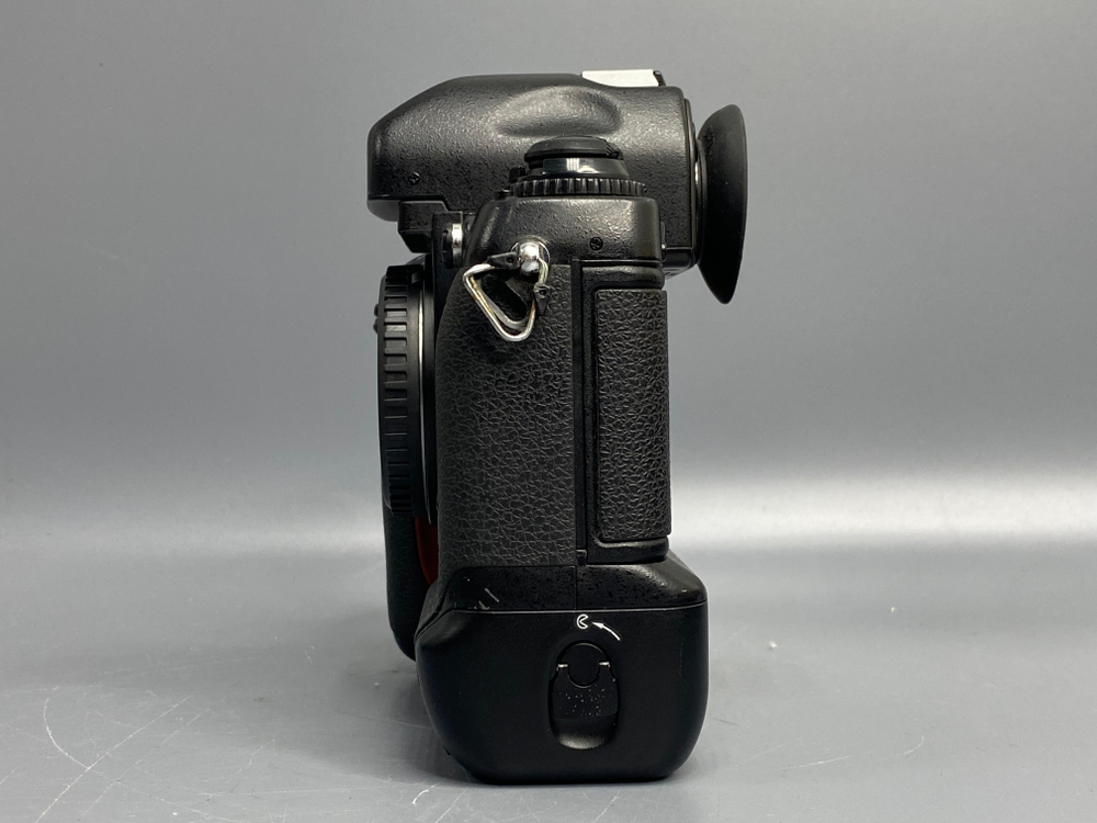 Nikon F5 не исправен