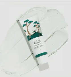 Успокаивающая очищающая пенка для лица ROUND LAB Pine Calming Cica Cleanser 150 мл. (Срок годности до 20.01.2028)