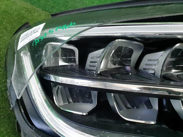 Фара правая Mercedes GLC X253 (19-22) LED