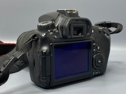 Canon EOS 60D + EF-S 18-55mm — 27 300 кадров
