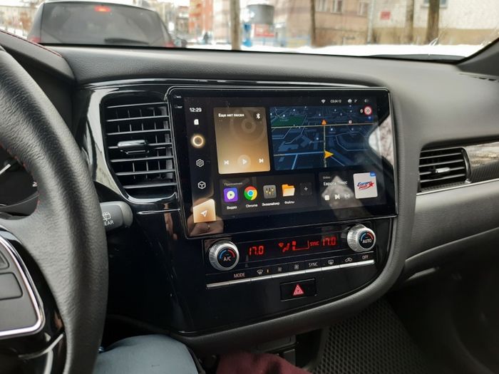 Магнитола для Mitsubishi Outlander 3 2019-2022 (прямоугольный климат) - FarCar S400-TS18 монитор 10.36" QLED на Android 14, CarPlay, 4G SIM-слот
