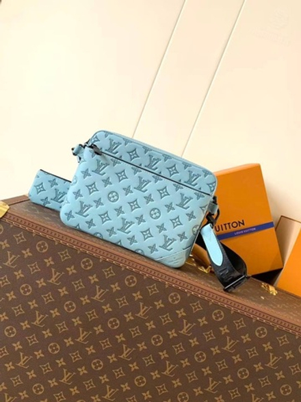 Сумка через плечо/мессенджер Louis Vuitton Trio