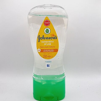 Johnsons Baby Увлажняющий гель-масло с ароматом свежих цветов 200 мл (Италия)