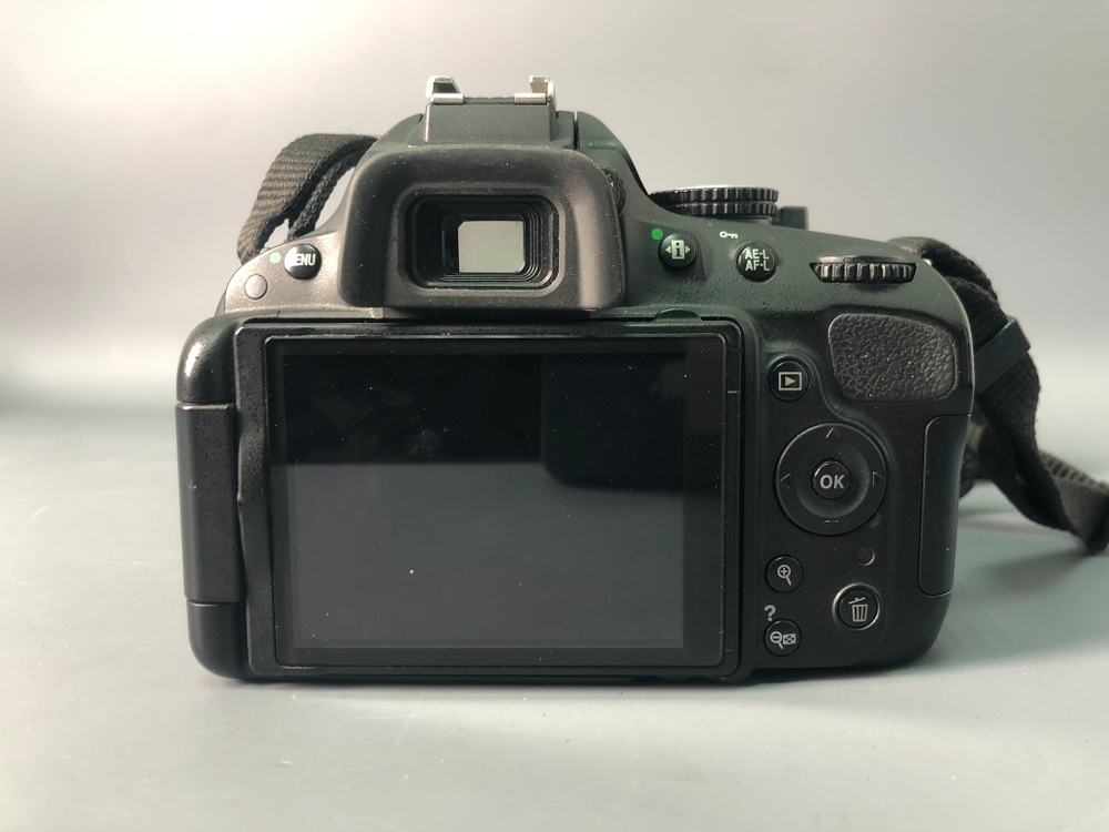 Nikon D5100 15.680 кадров пробега