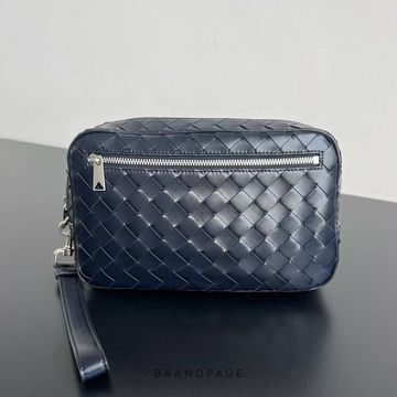 Клатч синий от Bottega Veneta Intrecciato BP5-470556