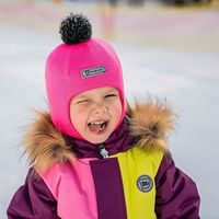 Шлем зимний из смесовой шерсти с помпоном "Пион"