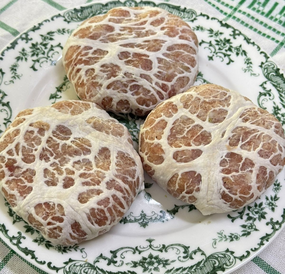 Бифштекс в сетке из курицы