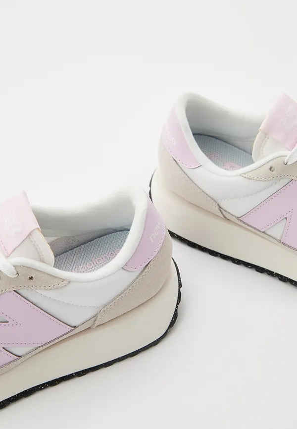 Кроссовки женские NEW BALANCE 237