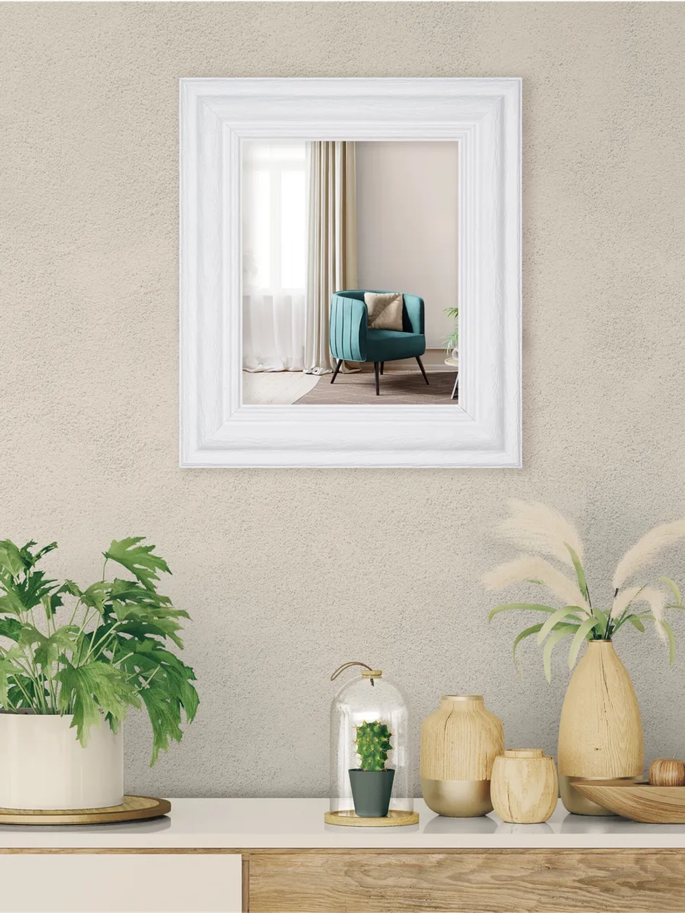 Миниатюрное настенное зеркало в раме 30*30 см