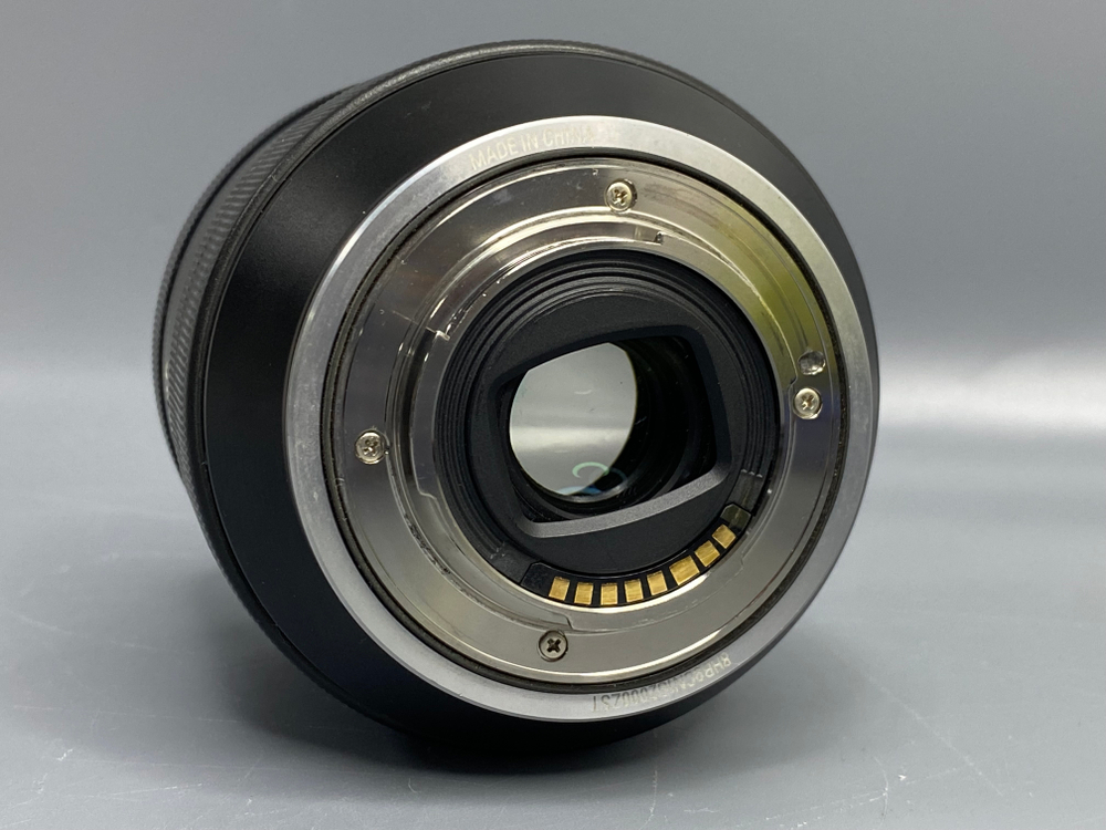 Samsung 16–50mm f/2–2.8 S ED OIS — царапины на передней линзе