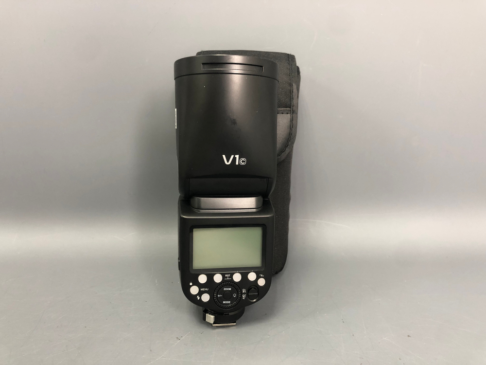 Godox V1C