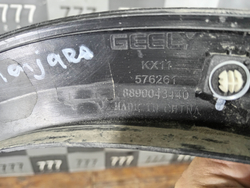 Накладка крыла переднего левого Geely Monjaro 21-нв Б/У Оригинал 6073118200