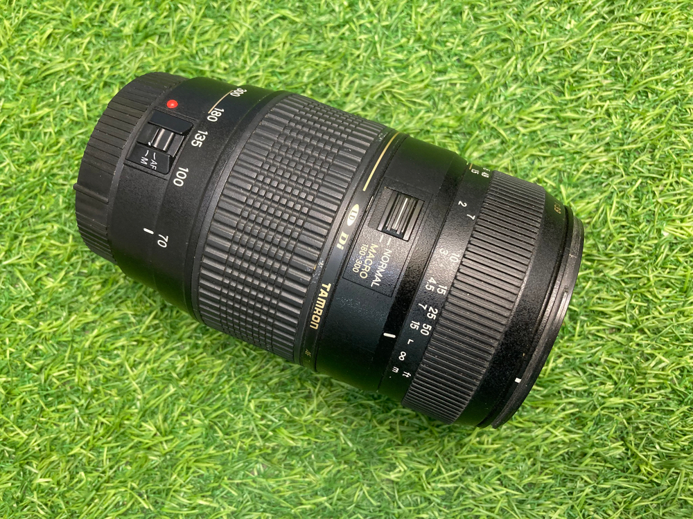 Tamron AF 70-300mm 4-5.6 Di LD Macro