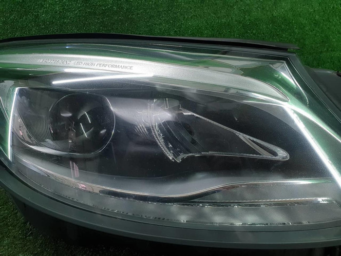 Фара правая Mercedes S W222 (2013-2017) LED
