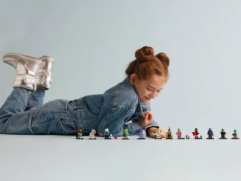 Конструктор LEGO Minifigures 71046 Space Случайная фигурка