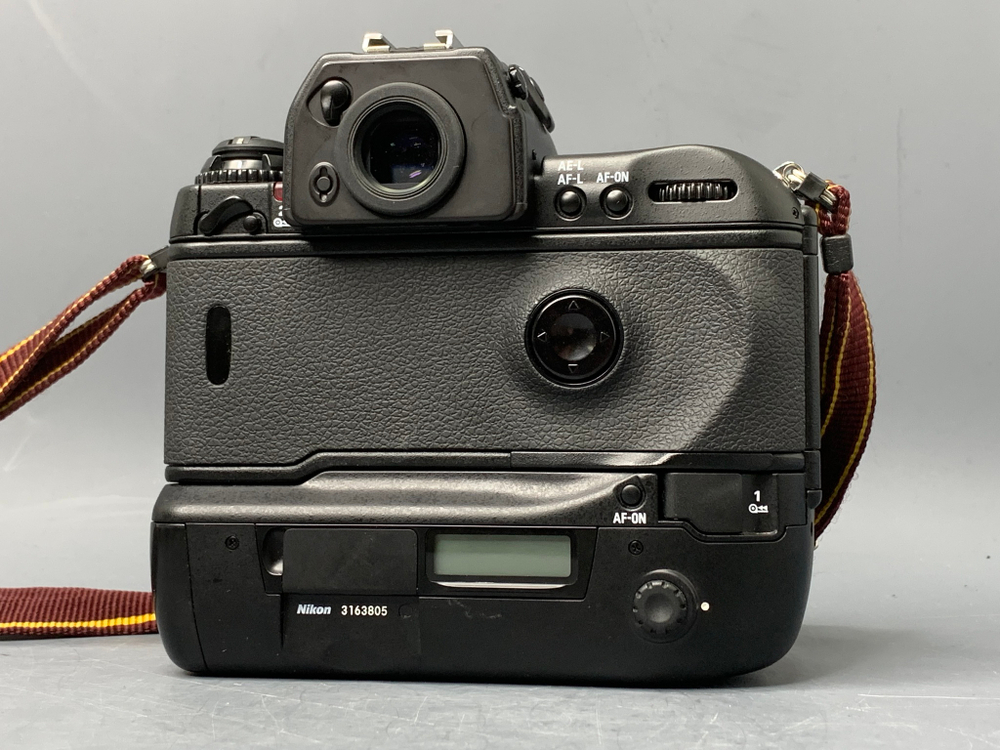 Nikon F5