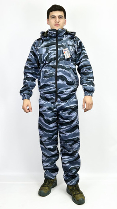 Камуфляжный костюм с капюшоном