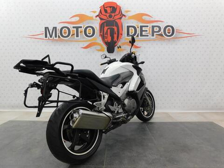 Honda VFR800X , 2011