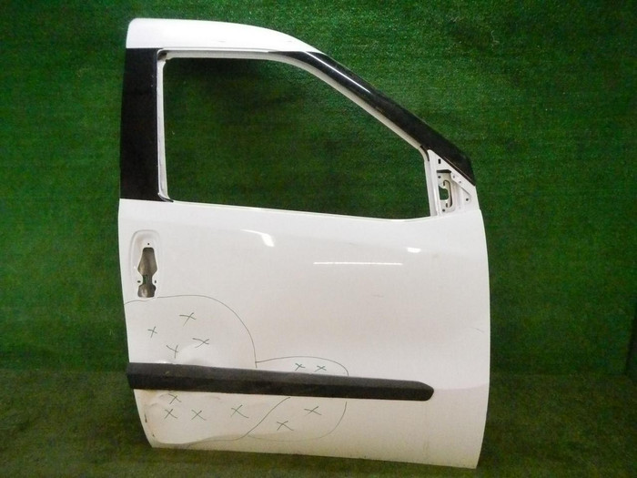 Дверь передняя правая Fiat Doblo 2 (2010-н.в.)