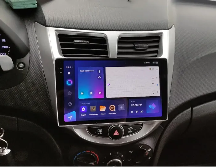 Магнитола для Hyundai Solaris 1 2010-2016 (рамка серебро) - Teyes CC3-2K на Android 10, Быстрая, 2K QLED, CarPlay, 4G SIM-слот