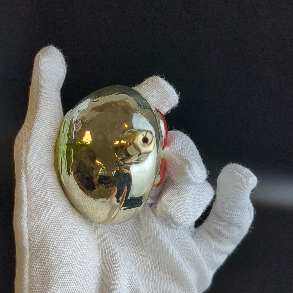 Ёлочная игрушка медальон Белочка с орешком, ёлочка , стекло, объёмный декор, ручная роспись, подвесная, винтаж СССР 1970-1990 гг