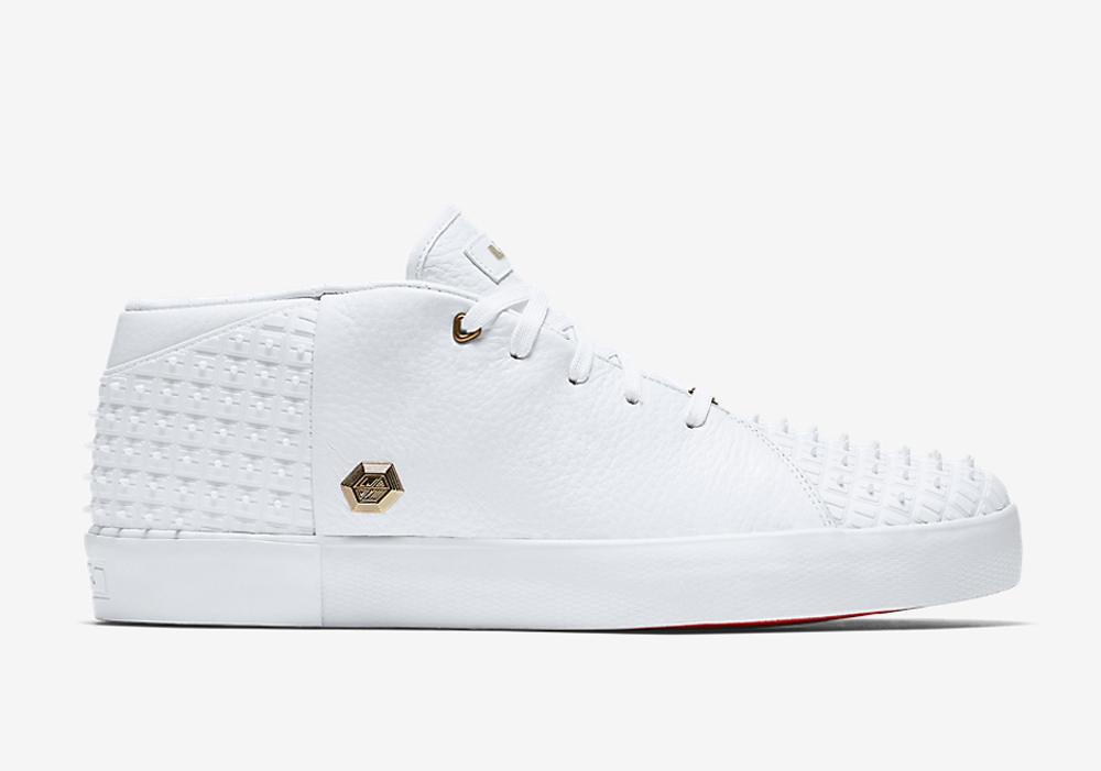 Купить в Москве Nike LeBron 13 NSW Lifestyle
