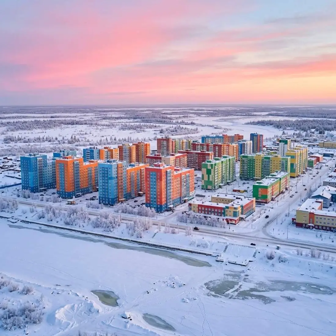 Массажное кресло в Надыме: заказ с доставкой для северян