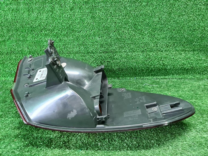 Фонарь правый внешний BMW 2er F45 (2014-2018)