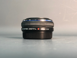 Olympus 25mm 2.8 4/3