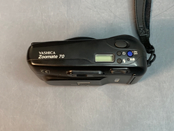 Yashica Zoomate 70